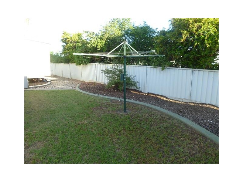 115 QUINTIN, Roma QLD 4455