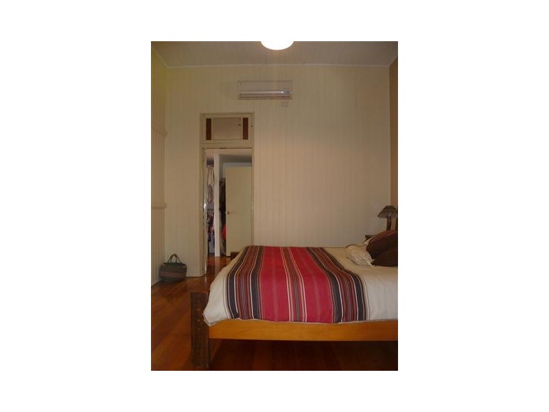 18 Queen St, Roma QLD 4455