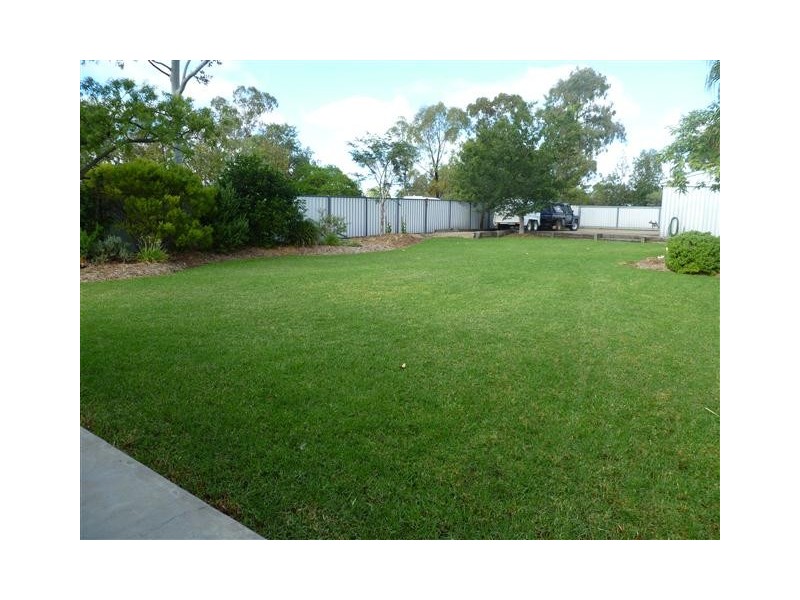 18 Queen St, Roma QLD 4455