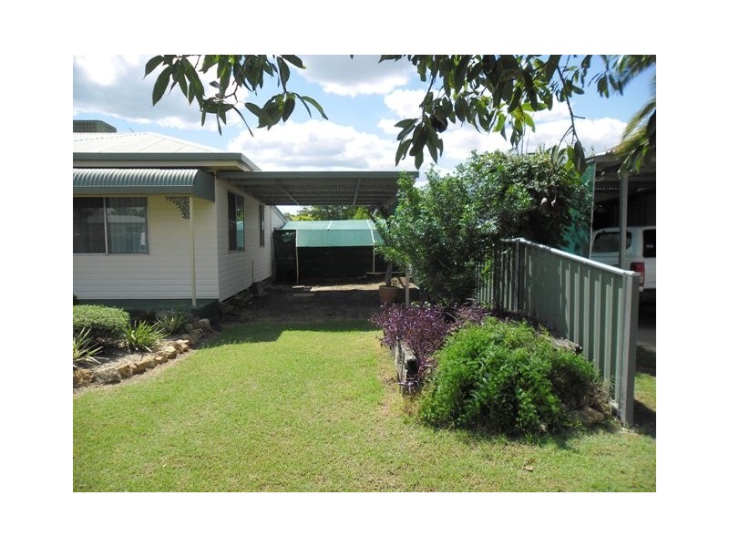 39 ELEANOR ST, Miles QLD 4415
