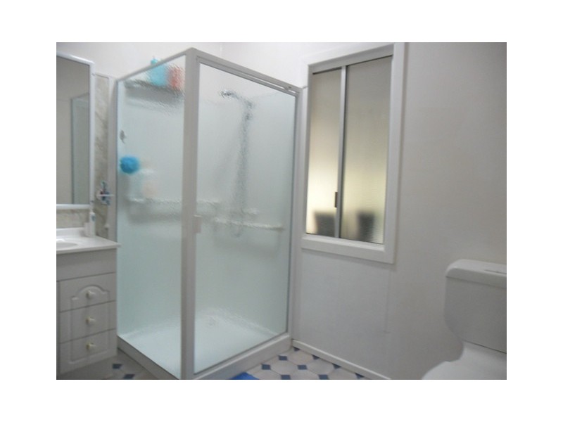 39 ELEANOR ST, Miles QLD 4415