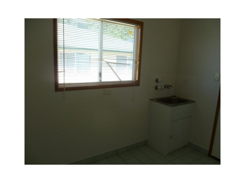 8 Alex Parade, Roma QLD 4455