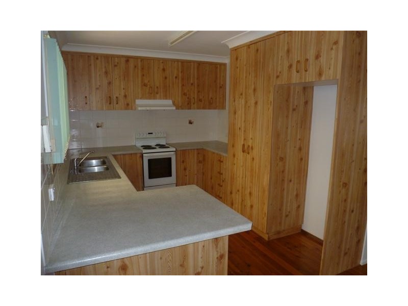 8 Alex Parade, Roma QLD 4455