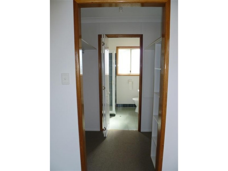 8 Alex Parade, Roma QLD 4455