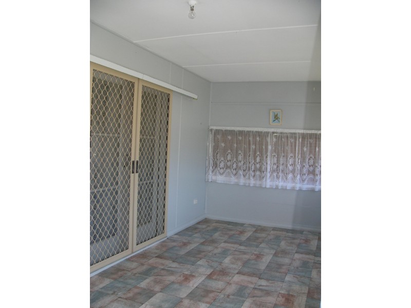 15 Dawson Street, Taroom QLD 4420