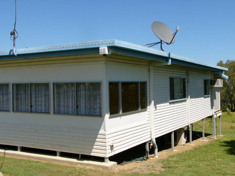 15 Dawson Street, Taroom QLD 4420