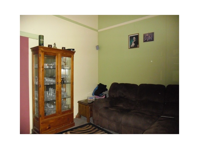 89 MARIAN ST, Miles QLD 4415