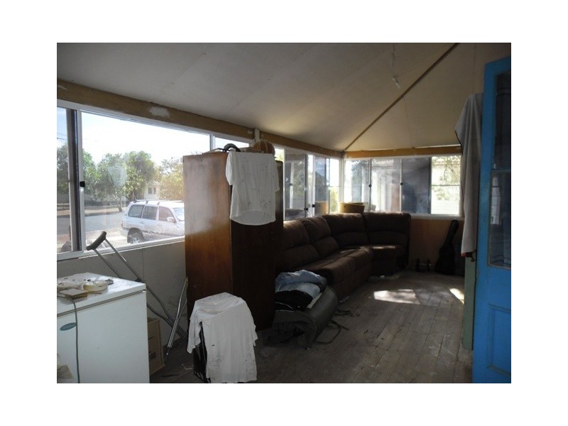 89 MARIAN ST, Miles QLD 4415