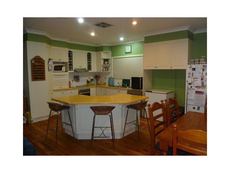 287 EUTHULLA RD, Roma QLD 4455