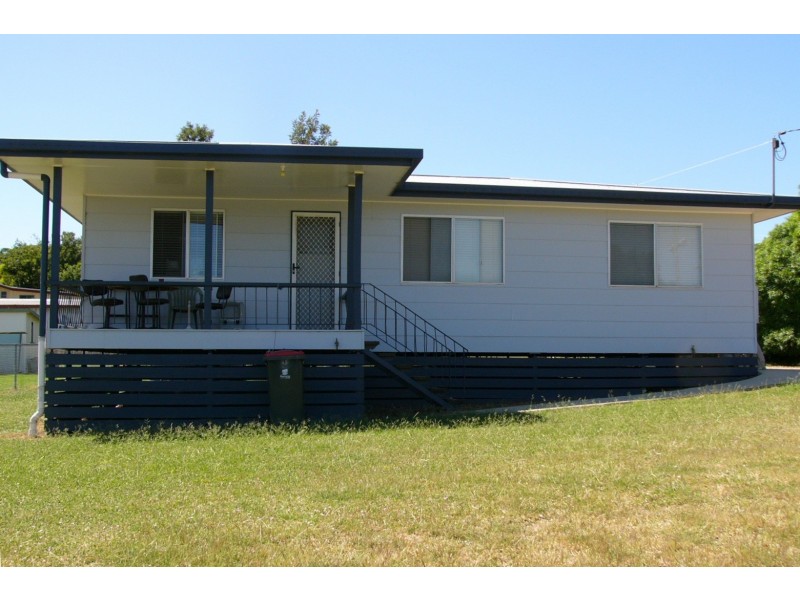 26 Miller Street, Taroom QLD 4420