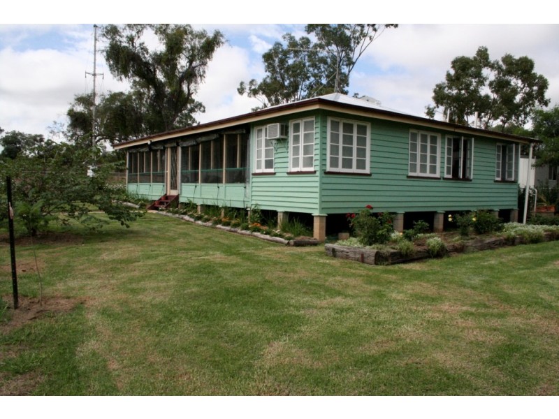 ” Dongara “, Roma QLD 4455