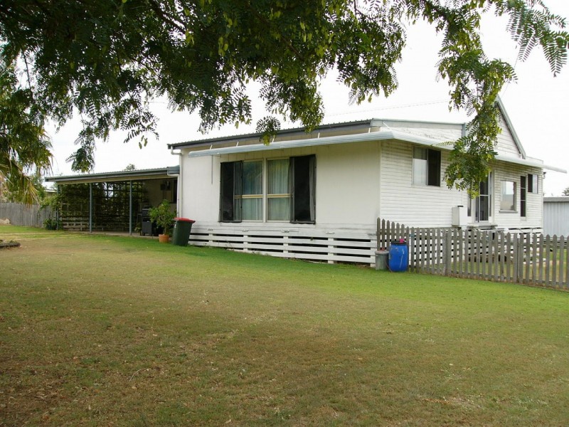 21 Cracow Road, Taroom QLD 4420