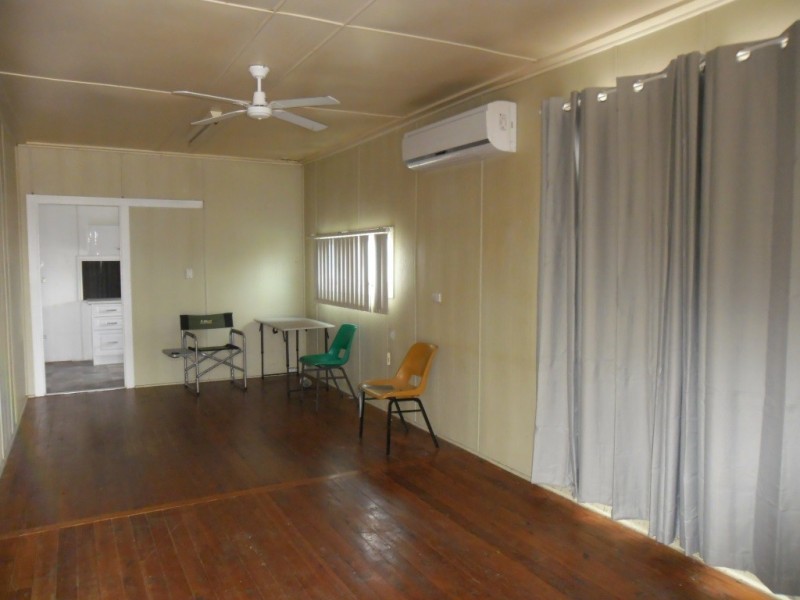 7 JUBILEE ST, Dulacca QLD 4425