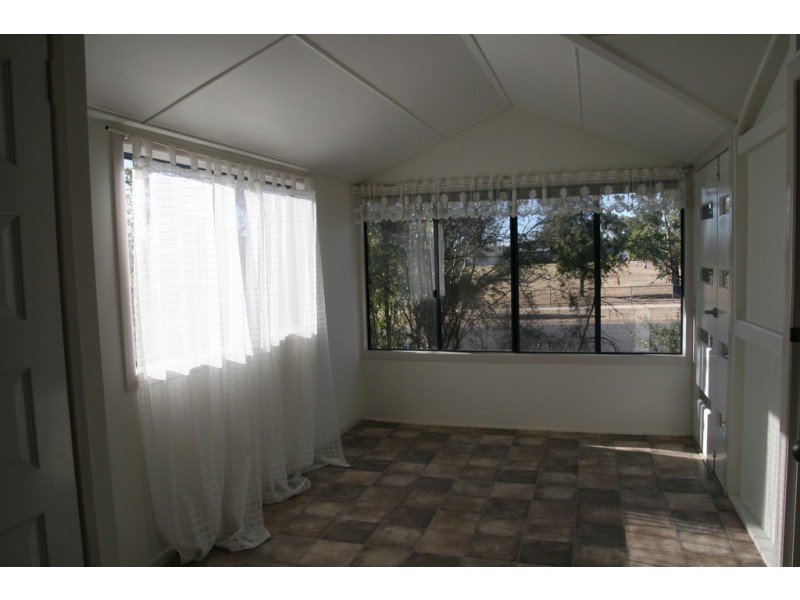 19 PINE STREET, Miles QLD 4415