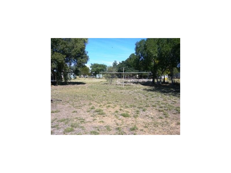 28 St Catherine Street, Isisford QLD 4731