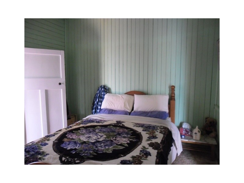 2 Lockyer Street, Drillham QLD 4424