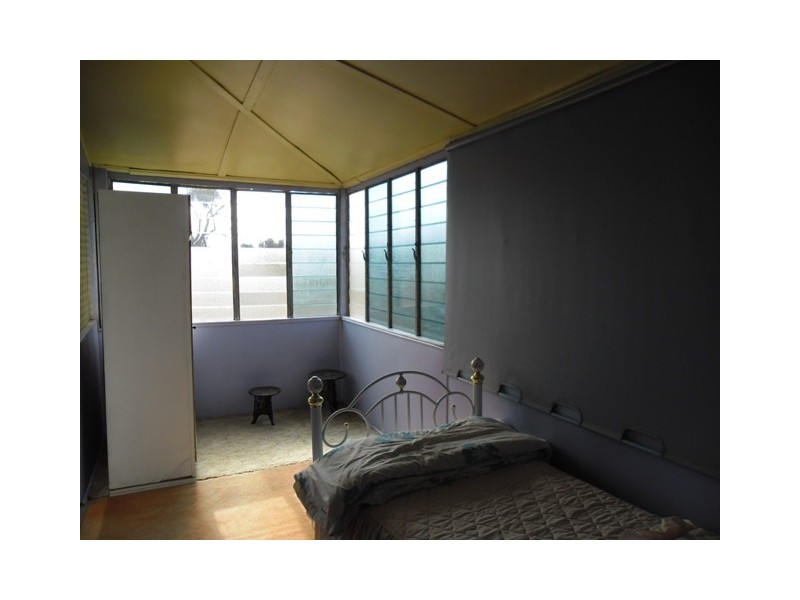 2 Lockyer Street, Drillham QLD 4424