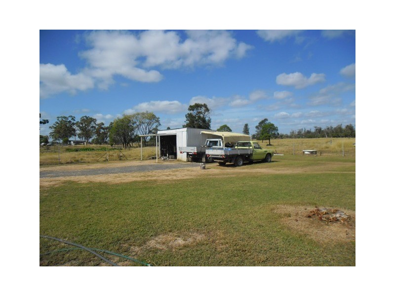 2 Lockyer Street, Drillham QLD 4424