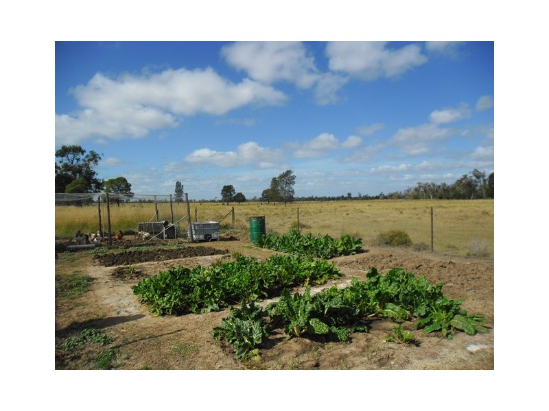 2 Lockyer Street, Drillham QLD 4424