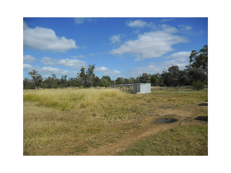 2 Lockyer Street, Drillham QLD 4424