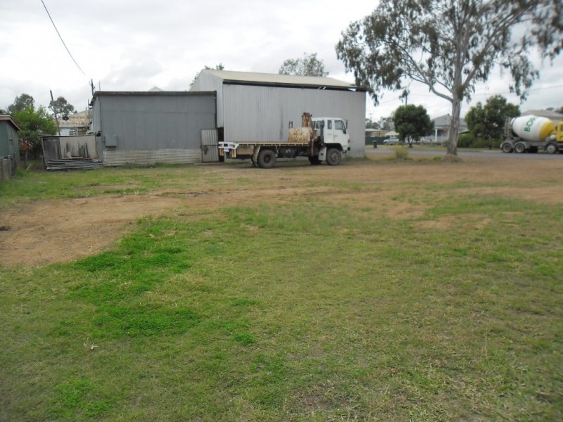 59 Hawkins Street, Miles QLD 4415