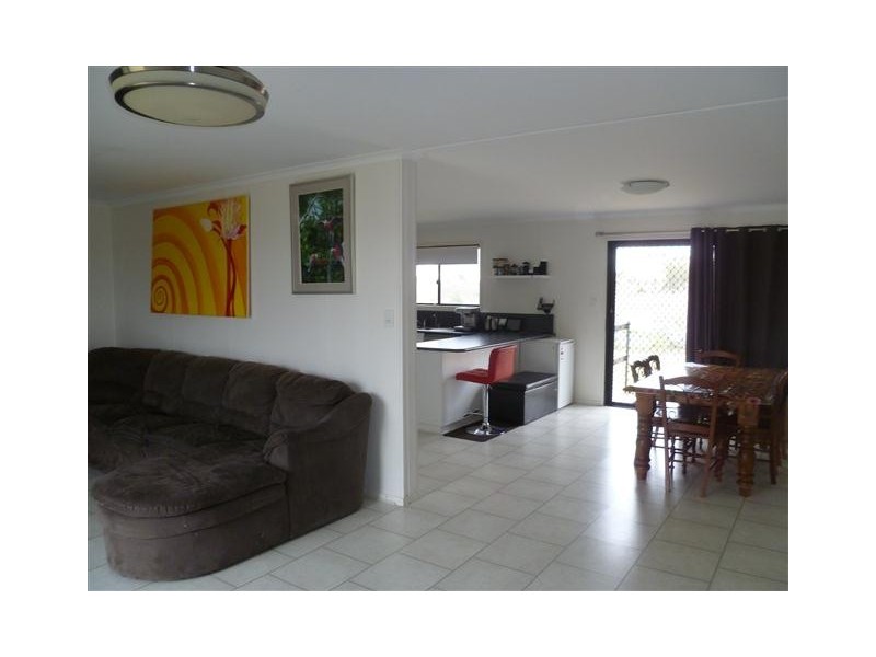 184 BOURNE DRIVE, Roma QLD 4455