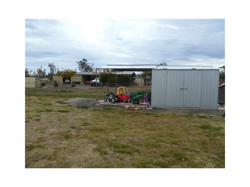 184 BOURNE DRIVE, Roma QLD 4455