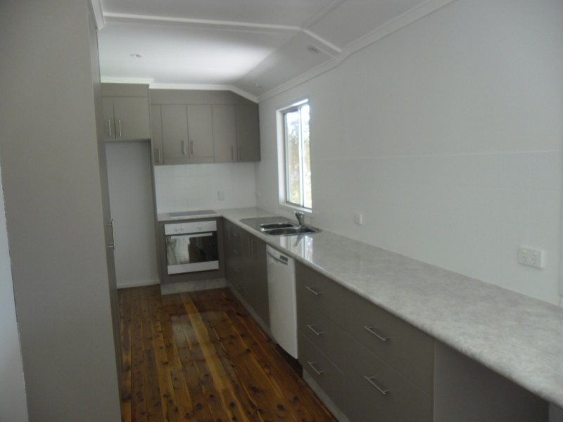 53 Hawkins Street, Miles QLD 4415