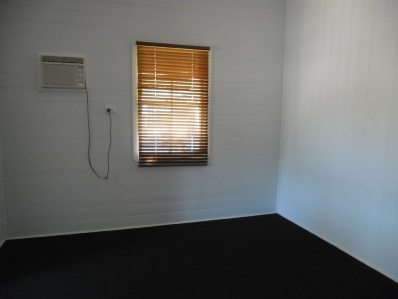 53 Hawkins Street, Miles QLD 4415