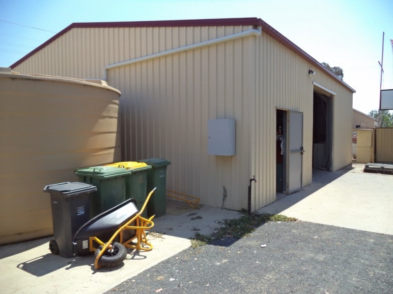 11 Temple Street, Dulacca QLD 4425