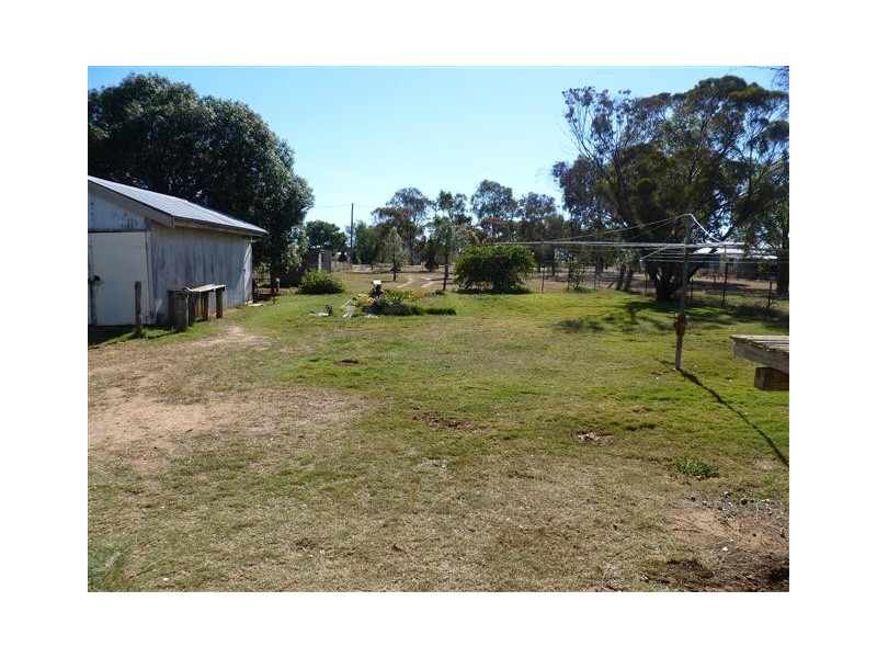 27 High Street, Wallumbilla QLD 4428