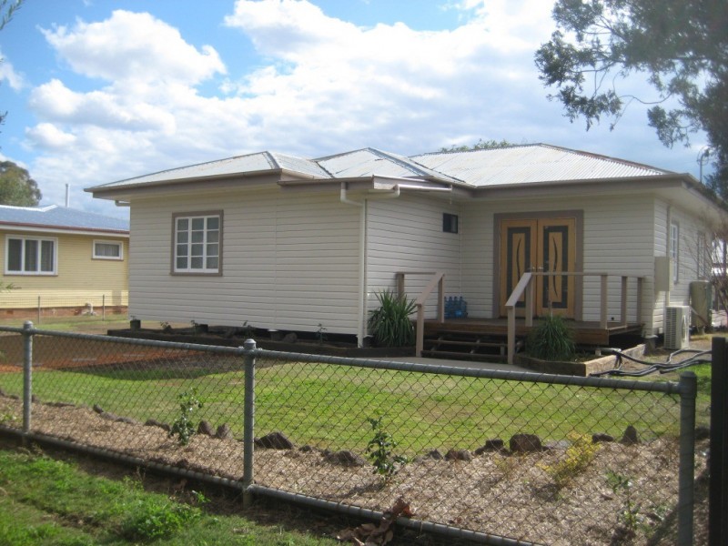 28 Garrow Street, Dalby QLD 4405