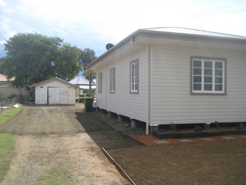 28 Garrow Street, Dalby QLD 4405