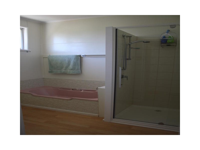 1 FLORA STREET, Blackall QLD 4472