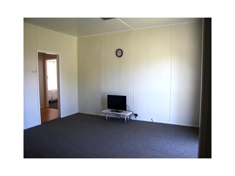 1 FLORA STREET, Blackall QLD 4472