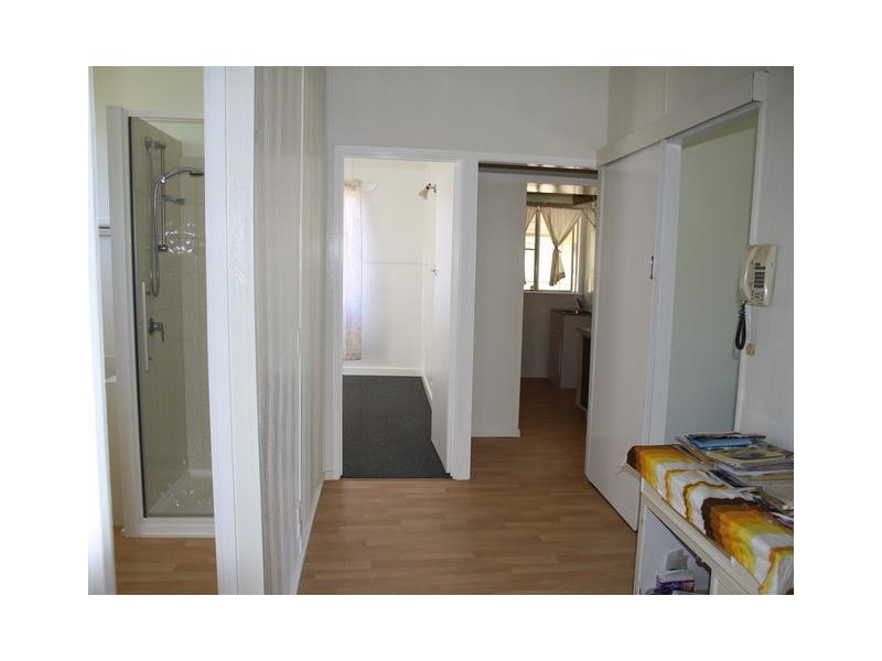 1 FLORA STREET, Blackall QLD 4472