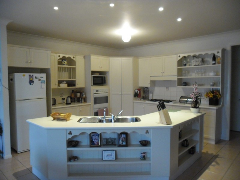 5 LAWTON PLACE, Miles QLD 4415