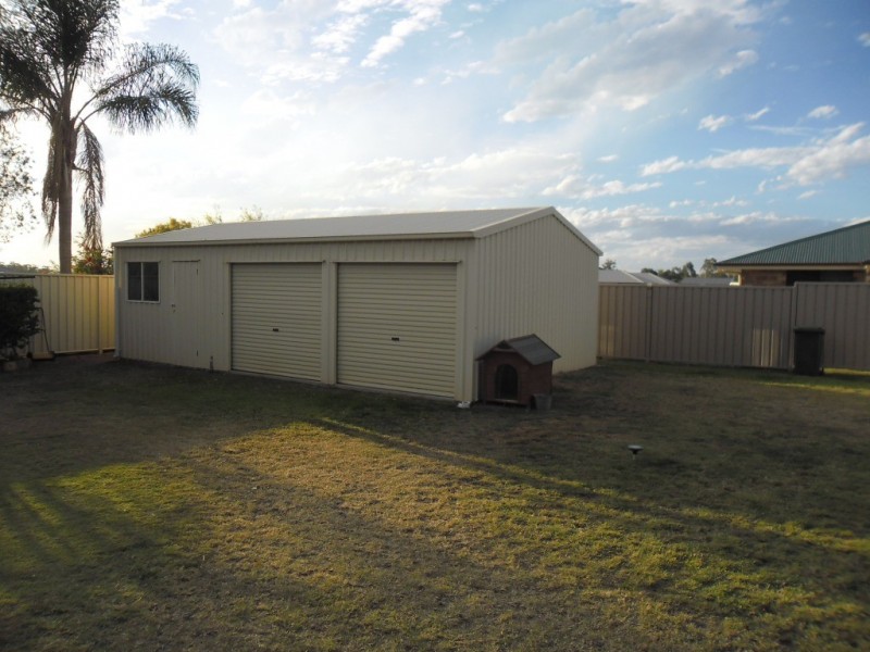 5 LAWTON PLACE, Miles QLD 4415