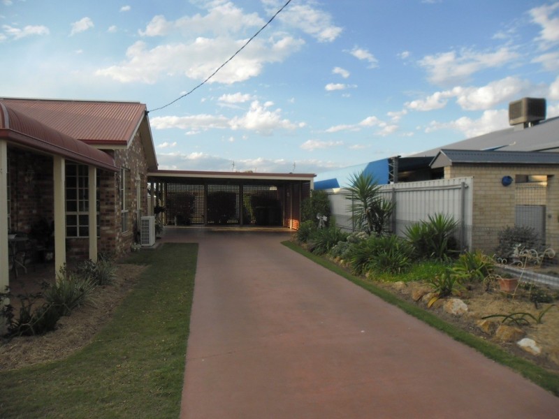 5 LAWTON PLACE, Miles QLD 4415