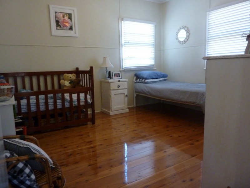 56 MCNULTY STREET, Miles QLD 4415