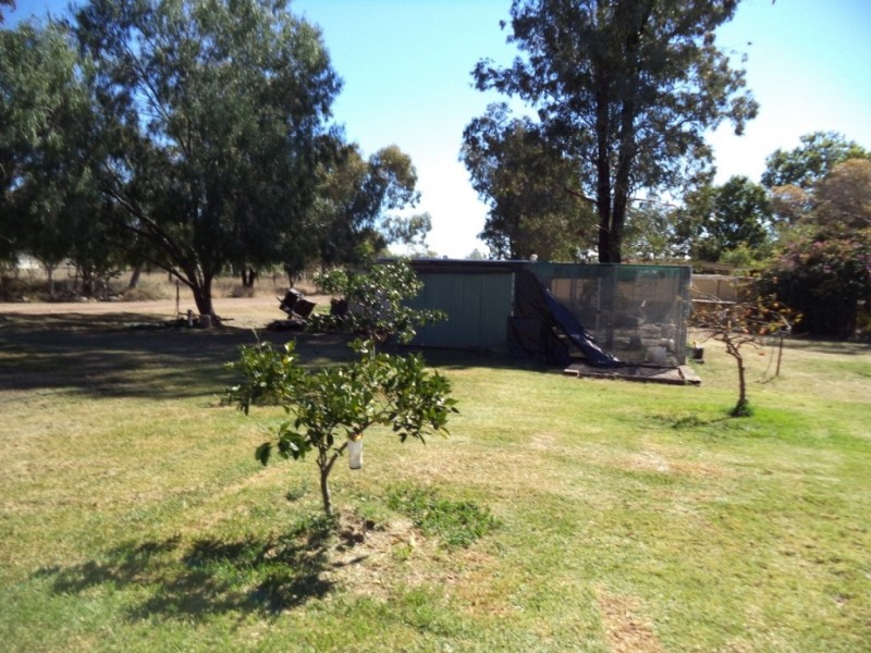 7 Temple Street, Dulacca QLD 4425