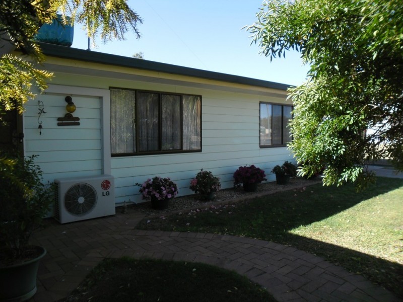 79 Daisy Street, Miles QLD 4415