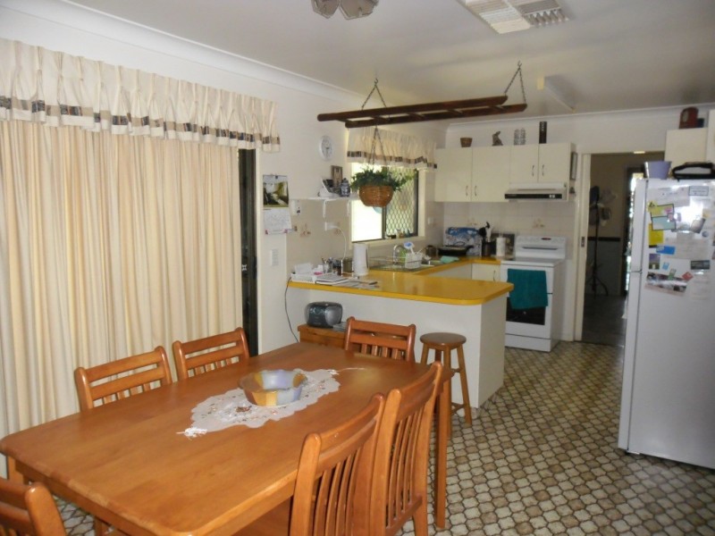 79 Daisy Street, Miles QLD 4415