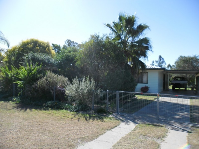 79 Daisy Street, Miles QLD 4415