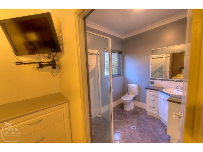 45 Daisy Street, Miles QLD 4415