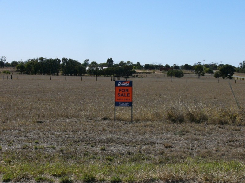 1 Gilbert Drive, Taroom QLD 4420