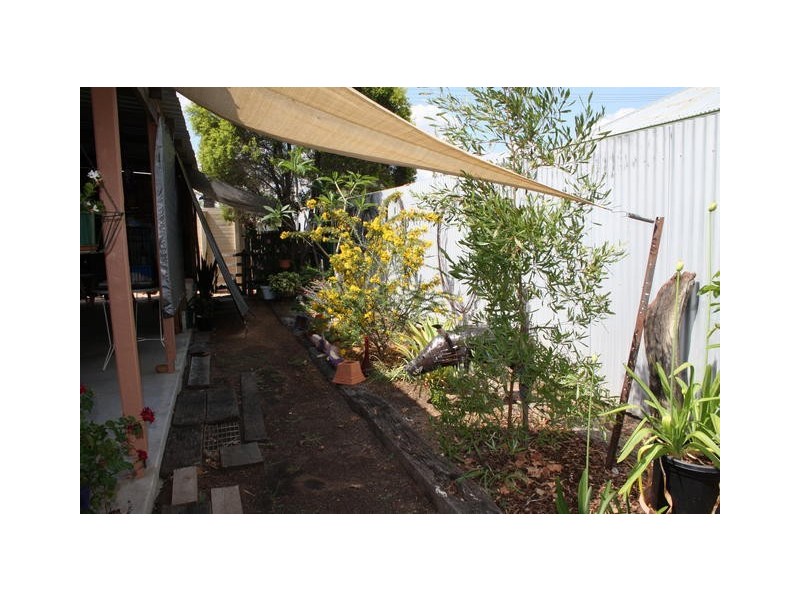 8 ROSE STREET, Blackall QLD 4472