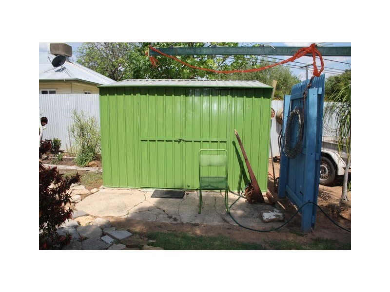 8 ROSE STREET, Blackall QLD 4472