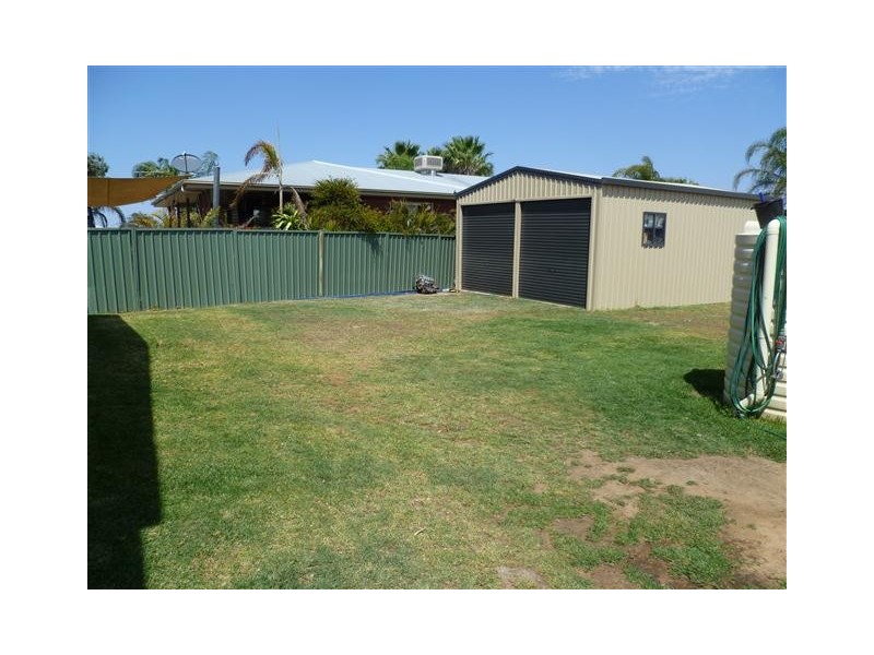 124 BOWEN ST, Roma QLD 4455