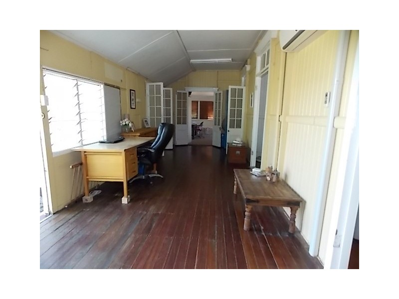 54 SHAMROCK STREET, Blackall QLD 4472